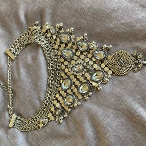 Statement necklace